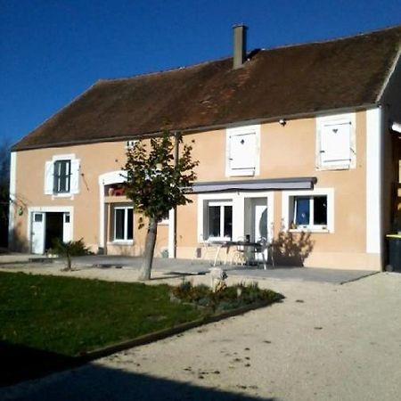 Chambre D'Hotes Bleigny-le-Carreau Exterior foto